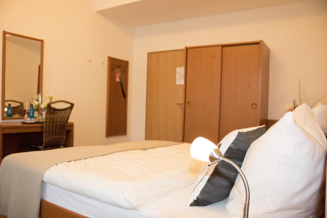 Stadthotel Russelsheim 外观 照片