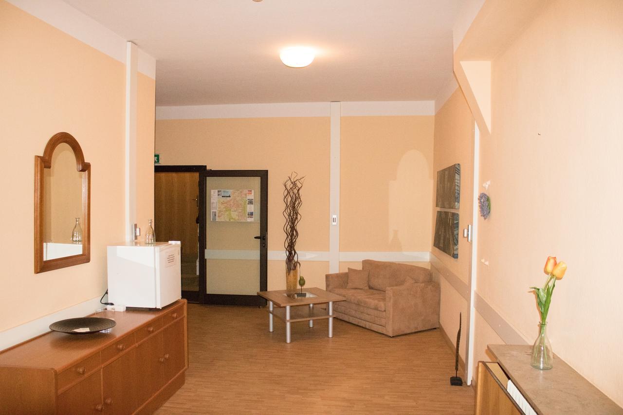 Stadthotel Russelsheim 外观 照片